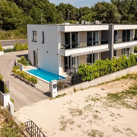 Mare Near Zadar Prázdninový dům *